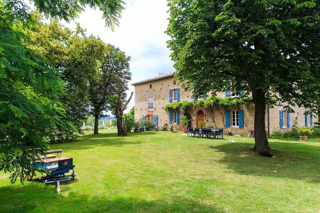 Parisot  Au Mas Des Calmettes Bed & Breakfast フランス